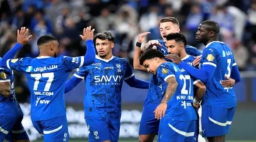 صافرة البداية.. موعد مواجهة الهلال والشارقة والقنوات الناقلة 2025